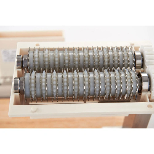 Ręczna maszynka do rozbijania mięsa - kotleciarka / steaker Victor