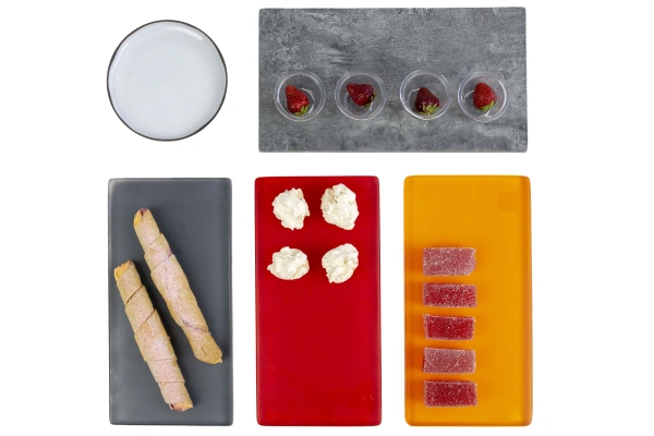 Taca ozdobna 30 x 15 cm czerwona - VERLO Taca ozdobna 30 x 15 cm czerwona - VERLO