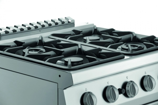 Kuchnia gazowa 4-palnikowa z piekarnikiem gazowym GN 2/1