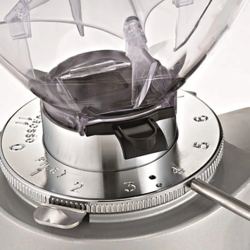 Automatyczny młynek do kawy