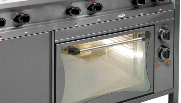 Trzon 6-palnikowy na gaz z piekarnikiem elektrycznym